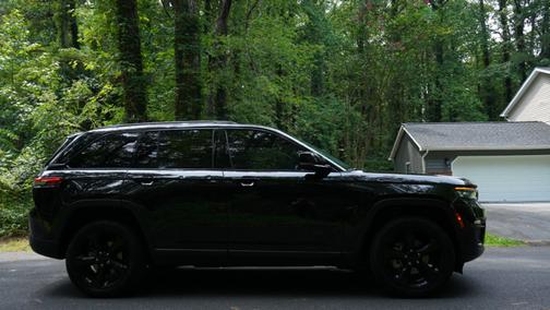 Black 2024 Jeep Grand Cherokee Limited