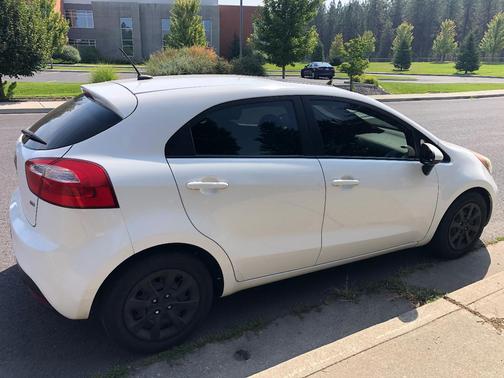 White 2012 Kia Rio5 LX