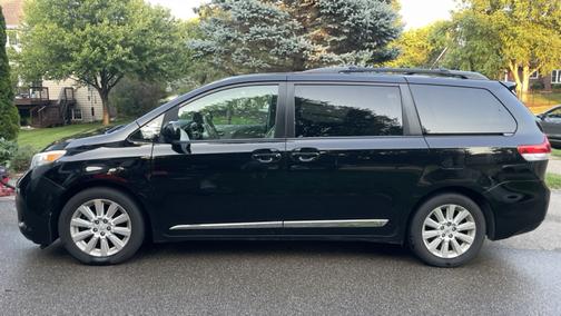 Black 2012 Toyota Sienna XLE