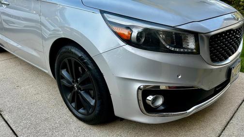 Silver 2015 Kia Sedona SX-L