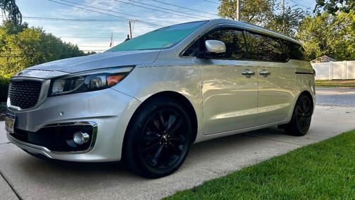 Silver 2015 Kia Sedona SX-L