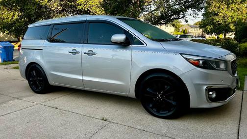 Silver 2015 Kia Sedona SX-L