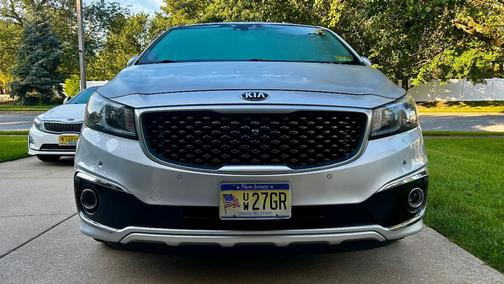 Silver 2015 Kia Sedona SX-L