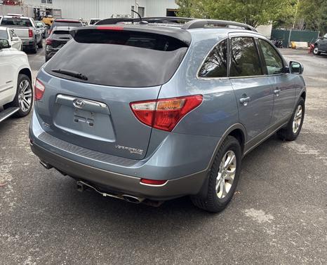 Blue 2010 Hyundai Veracruz GLS