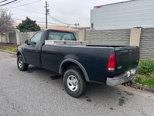 1998 Ford F-150 Base