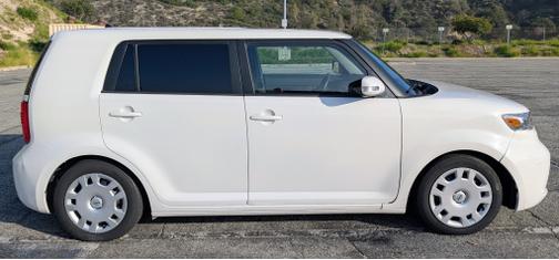2009 Scion xB Base