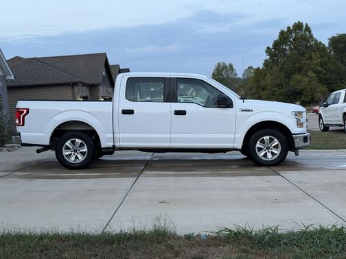 White 2015 Ford F-150 XL