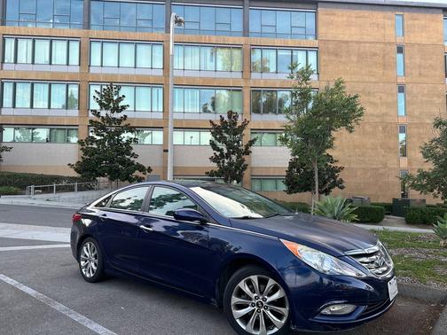 2013 Hyundai SONATA SE