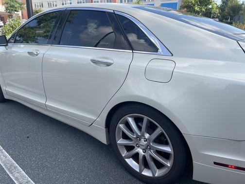 2014 Lincoln MKZ Base