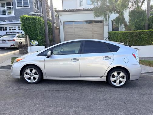 Silver 2012 Toyota Prius Five