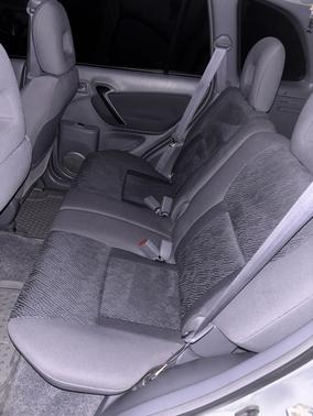 2002 Toyota RAV4 Base