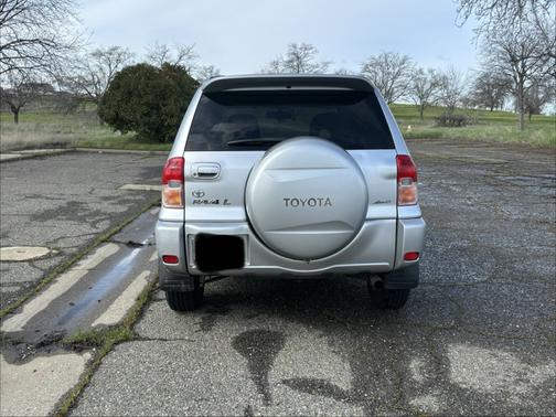 2002 Toyota RAV4 Base