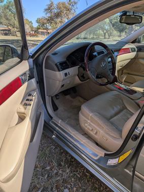 Green 2004 Lexus ES 330 Base