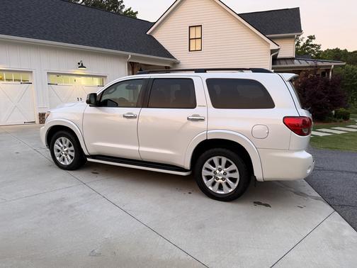 White 2013 Toyota Sequoia Platinum