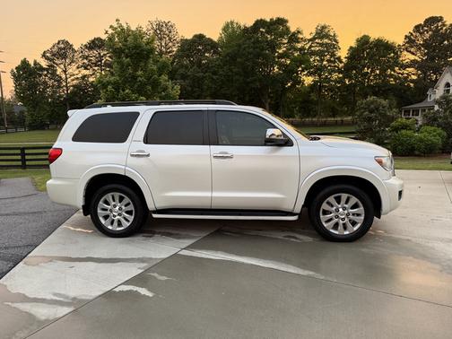 White 2013 Toyota Sequoia Platinum
