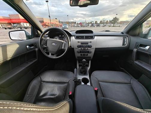 2009 Ford Focus SES