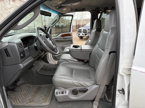 2003 Ford F-250 Lariat Crew Cab Super Duty