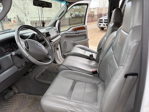 2003 Ford F-250 Lariat Crew Cab Super Duty