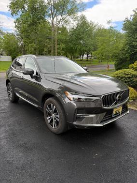 2022 Volvo XC60 Recharge Plug-In Hybrid T8 Inscription Expression