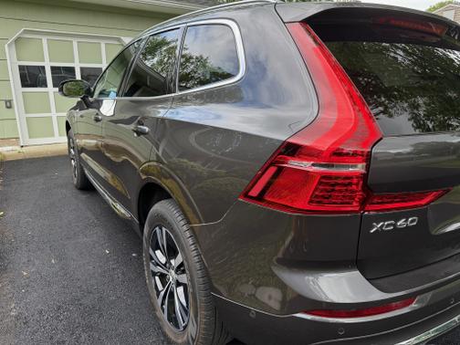 2022 Volvo XC60 Recharge Plug-In Hybrid T8 Inscription Expression