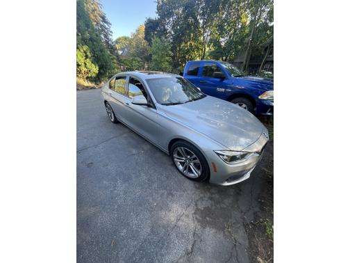 2018 BMW 330 i xDrive