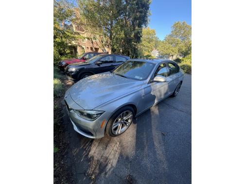 2018 BMW 330 i xDrive