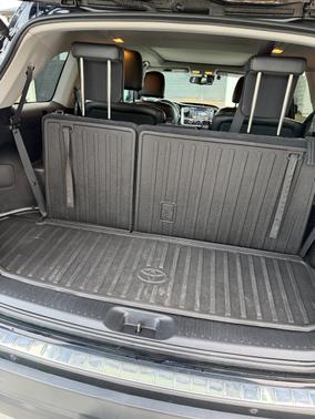 2016 Toyota Highlander Limited Platinum