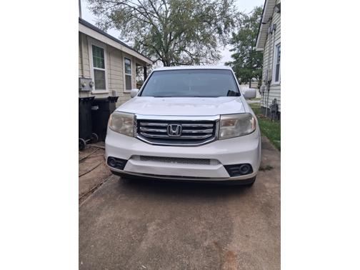 White 2014 Honda Pilot LX