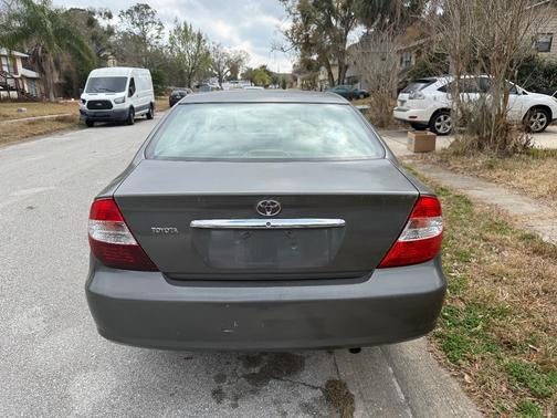 2004 Toyota Camry XLE