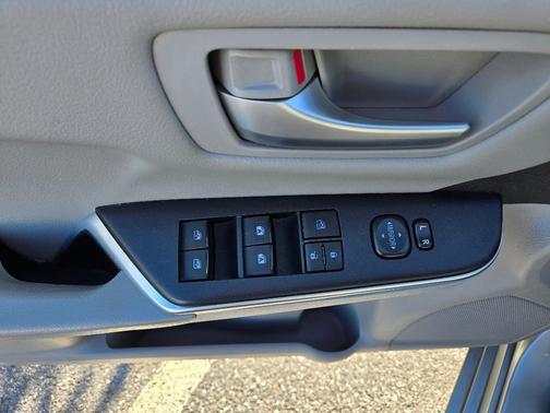 Silver 2017 Toyota Camry LE