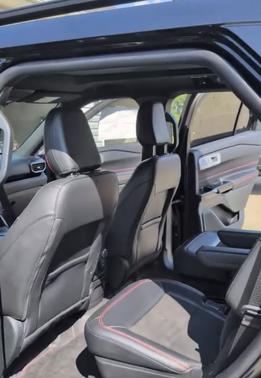 Black 2023 Ford Explorer ST-Line