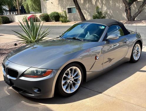 Silver 2003 BMW Z4 2.5i Roadster