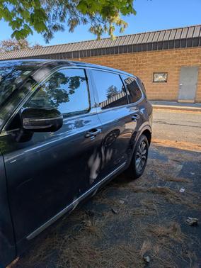 Gray 2022 Kia Telluride LX