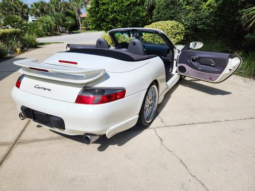 2000 Porsche 911 Carrera Cabriolet