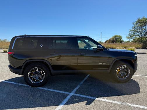 Black 2023 Rivian R1S Adventure Quad-Motor Large Package