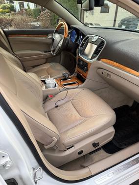 2013 Chrysler 300C Base