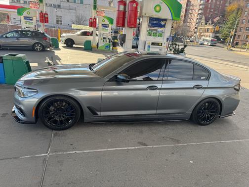 2017 BMW 540 i xDrive