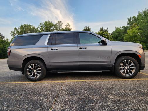 2021 Chevrolet Suburban LS