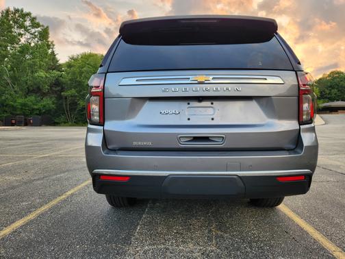 2021 Chevrolet Suburban LS