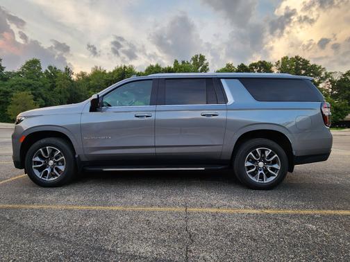 2021 Chevrolet Suburban LS