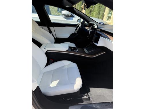 2023 Tesla Model S Base