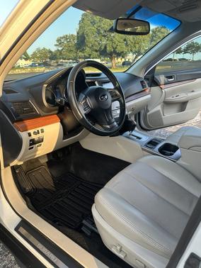 White 2014 Subaru Outback 3.6R Limited