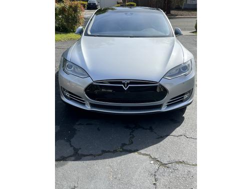2015 Tesla Model S 85
