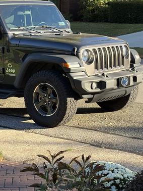 Gray 2020 Jeep Wrangler Sport