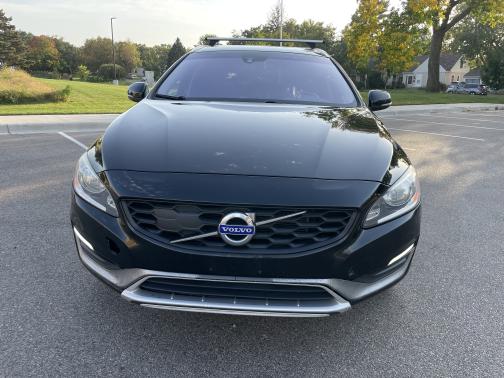 2016 Volvo V60 Cross Country T5
