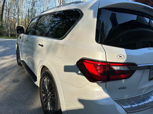 White 2020 INFINITI QX80 LUXE