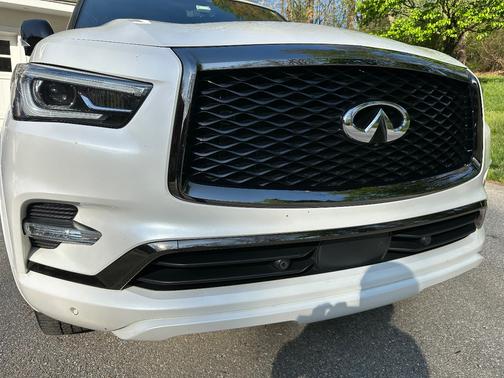 White 2020 INFINITI QX80 LUXE