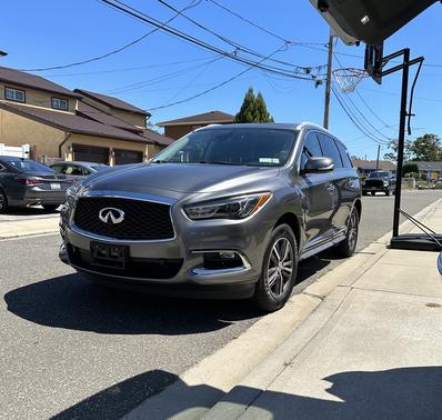 2019 INFINITI QX60 LUXE