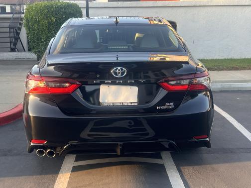 2023 Toyota Camry Hybrid SE