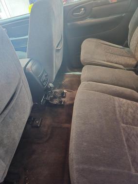 Red 2006 GMC Envoy XL SLE